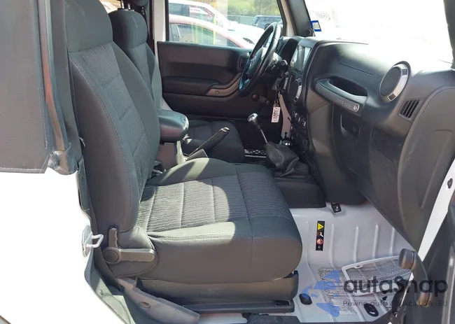 1J4AA2D15BL608561: 43506017