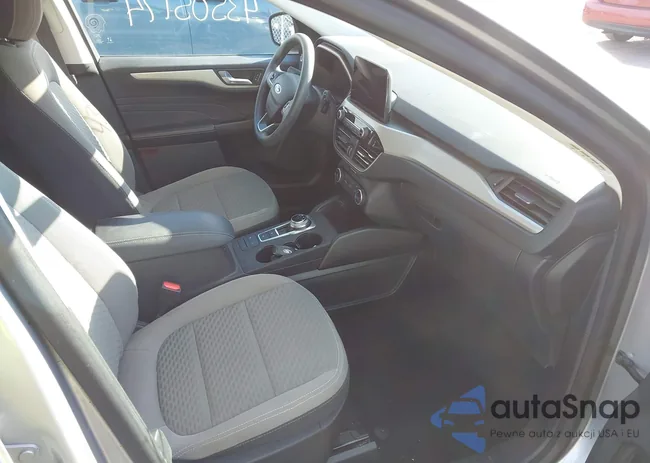 1FMCU0G67MUA41943: 43505174