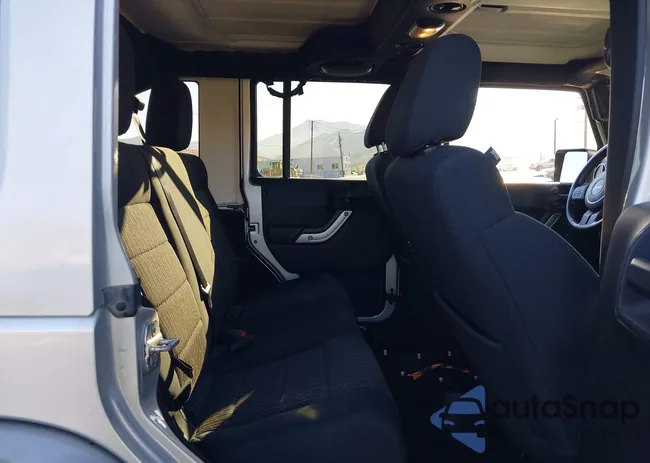 1C4HJWFG1CL103910: 43505192