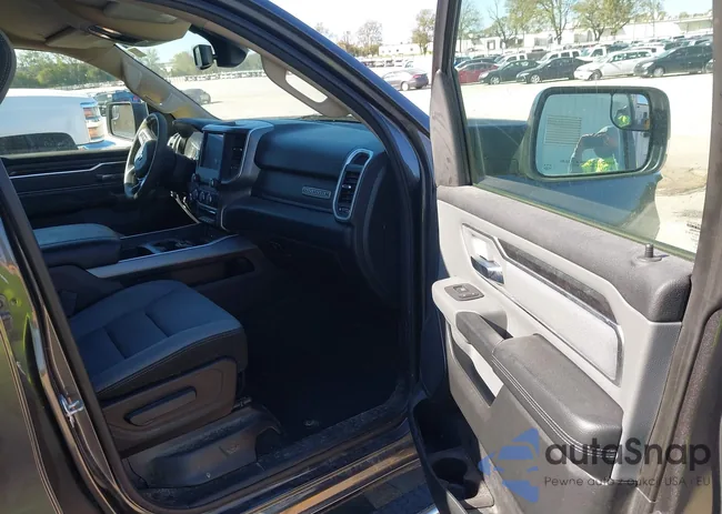 1C6RRFBG2KN683035: 43505312