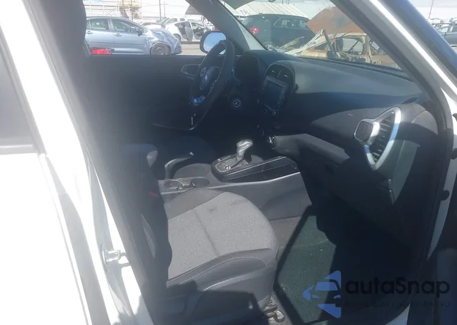 KNDJ63AU4L7113676: 43506542