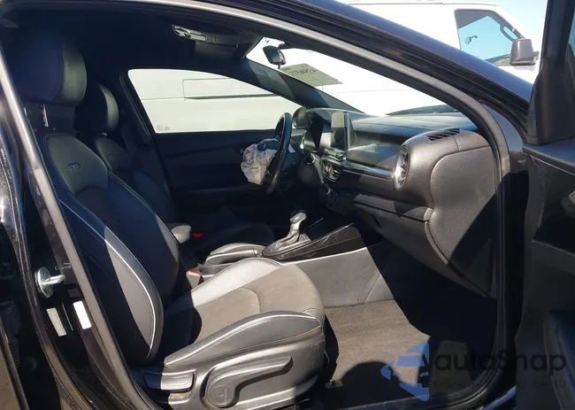 3KPF34AD5LE137876: 43506573