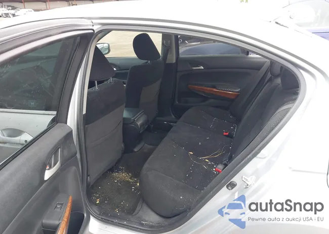 1HGCP2F77BA033472: 43506306