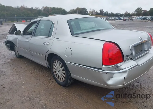 1LNHM81W93Y684525: 43506391