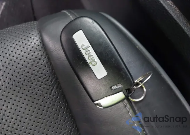 1C4RJFJG5LC208073: 43507548