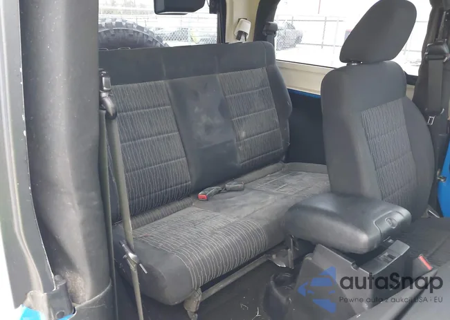 1J4AA2D19BL588220: 43507745