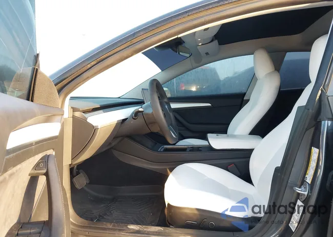 5YJ3E1EA9PF631363: 43508466