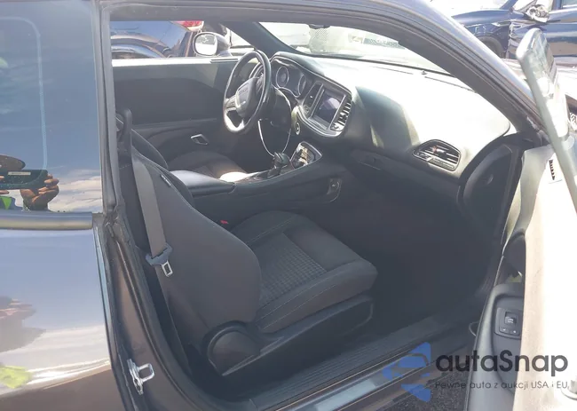 2C3CDZAG1JH328188: 43508649