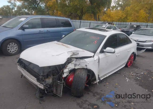 WAUMGAFLXBA008928: 43509013