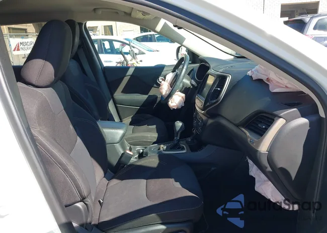 1C4PJMCS1GW103743: 43508157