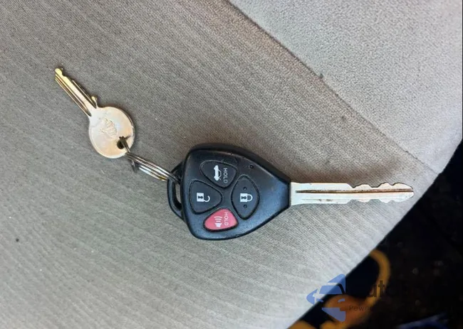 2T1BU4EE7DC056960: 43508224