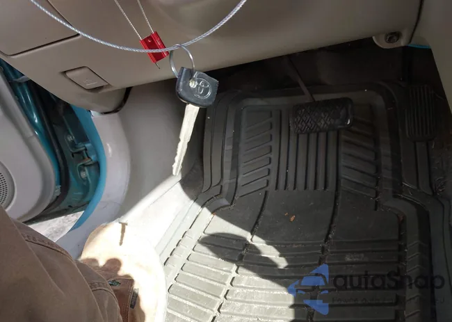 2T1BR12E2XC208457: 43509570