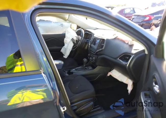 1C4PJLCB4LD556755: 43509669