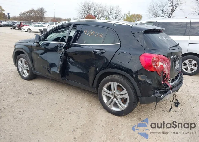 WDCTG4GB0KJ547011: 43509846