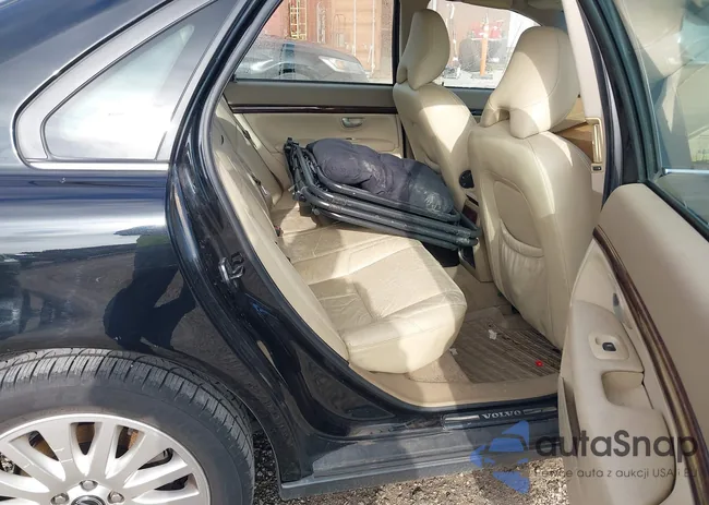 YV1TS592461436811: 43509040