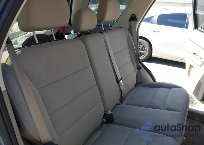 1FMCU9DG2AKD15350: 43509045