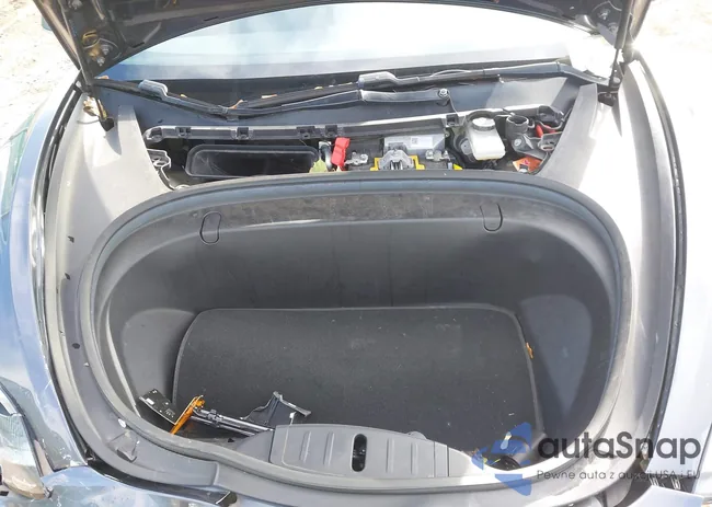 5YJ3E1EB6KF392923: 43509351