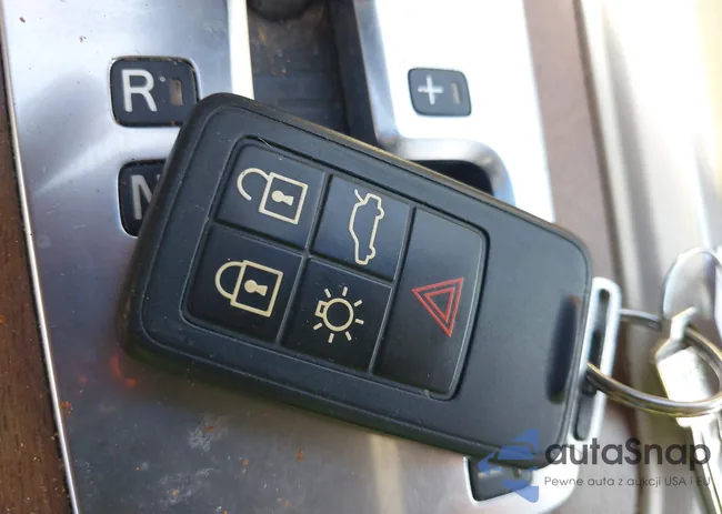 YV1982AS4A1130476: 43510951