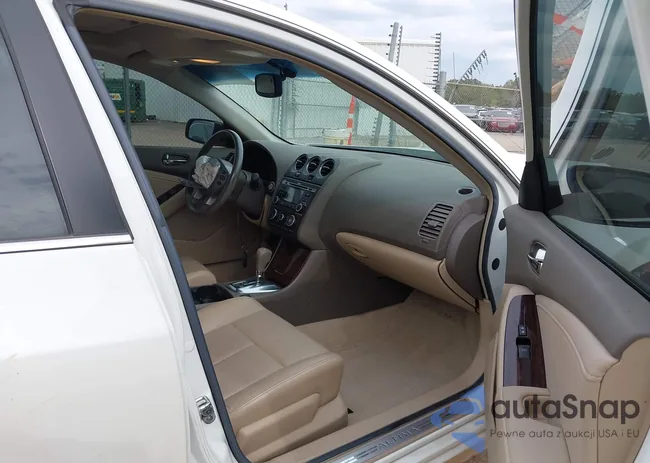 1N4AL2AP3BN444553: 43511935