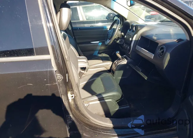 1C4NJDEB1FD418203: 43511970