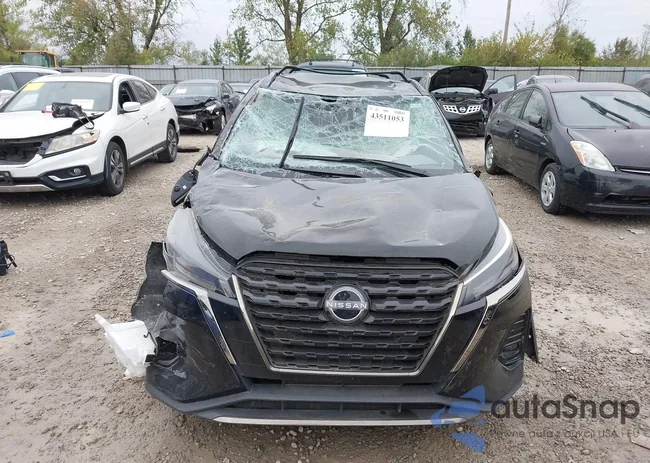 3N1CP5DV4RL493096: 43511053