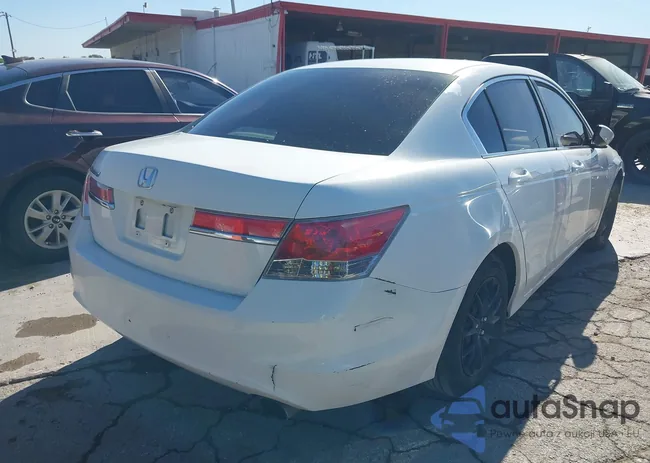 1HGCP2F37BA113139: 43511228