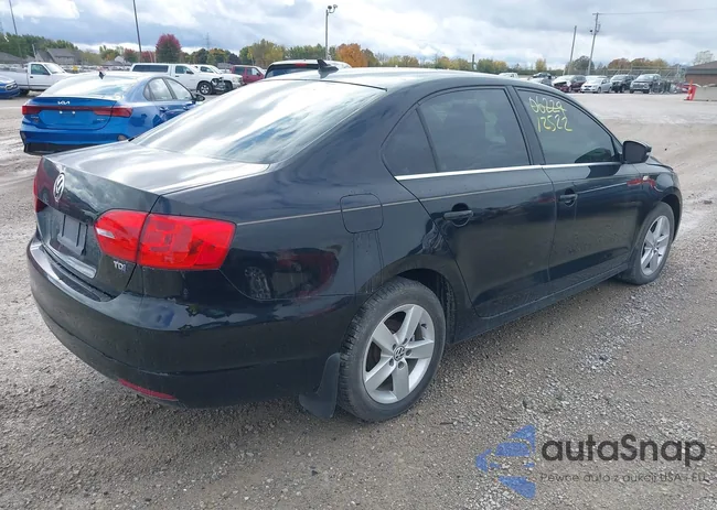 3VWLL7AJ9DM368679: 43512522