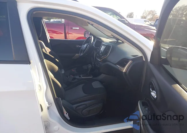 1C4PJLAB9HW641878: 43512779