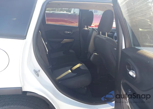 1C4PJLAB9HW641878: 43512779