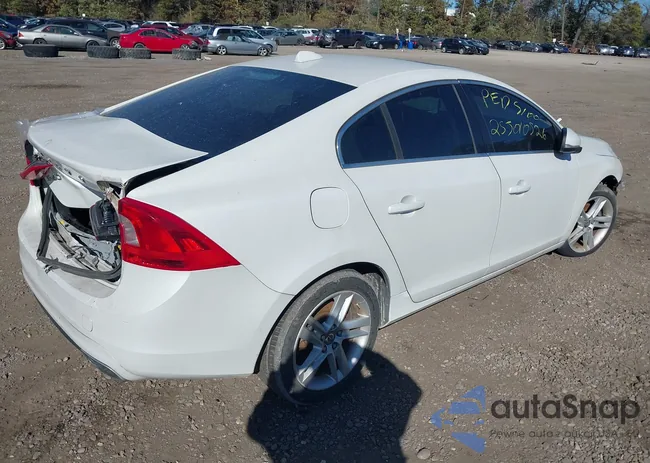 YV126MFK8F1342350: 43512803