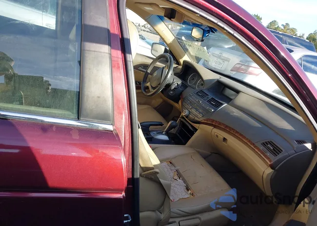 1HGCP26848A120490: 43512903