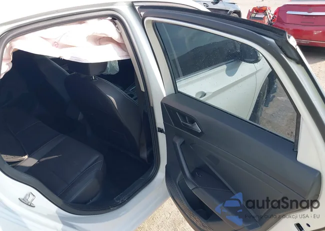 3VW7M7BU2RM011942: 43513428