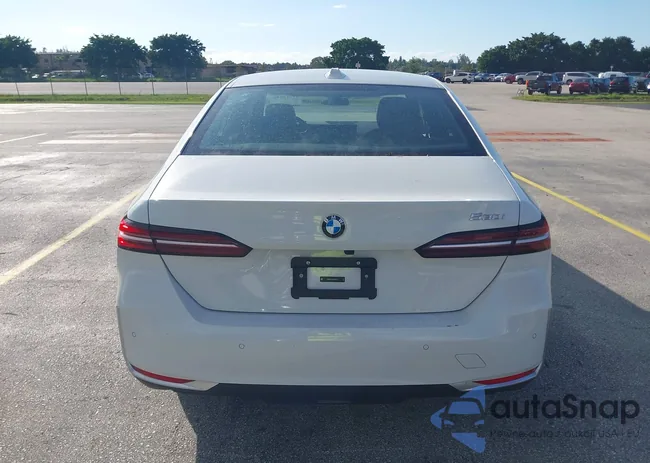 WBA43FJ05TCV83191: 43513440