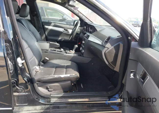 WDDGF4HB4CA644468: 43513652