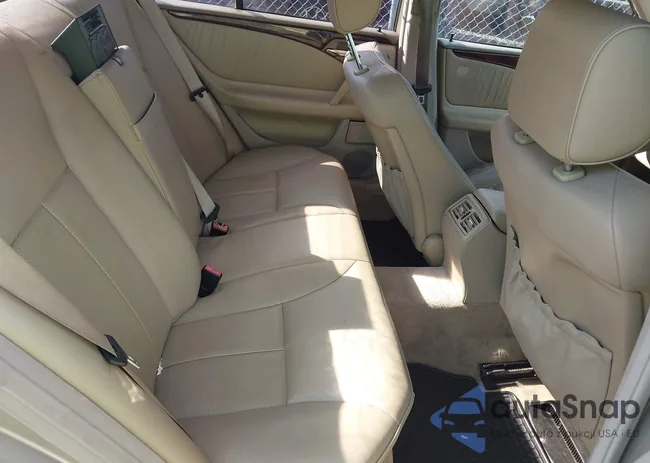 WDBJF82H8XX021943: 43513749