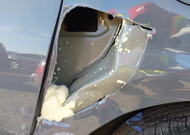 2C4RC1BG2SR561338: 43513974