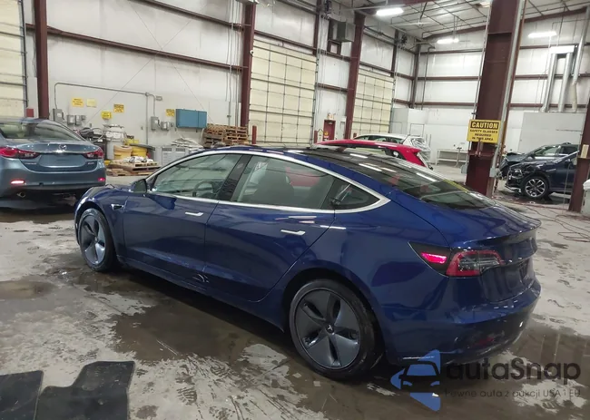 5YJ3E1EB2JF090155: 43514484