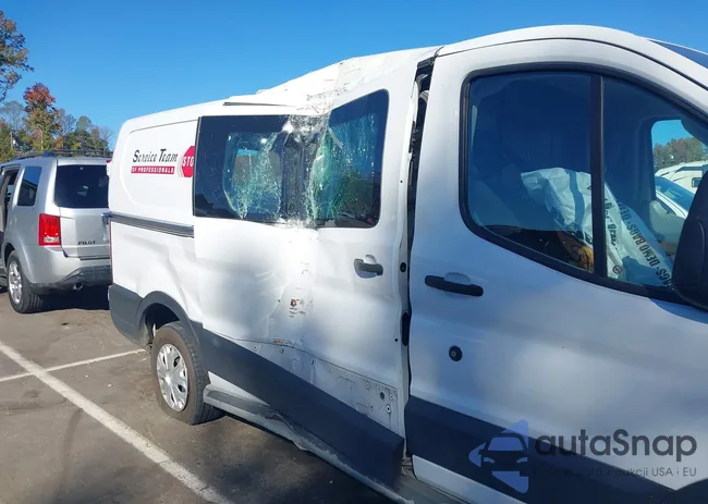 1FTYR1YM1KKB21665: 43514552