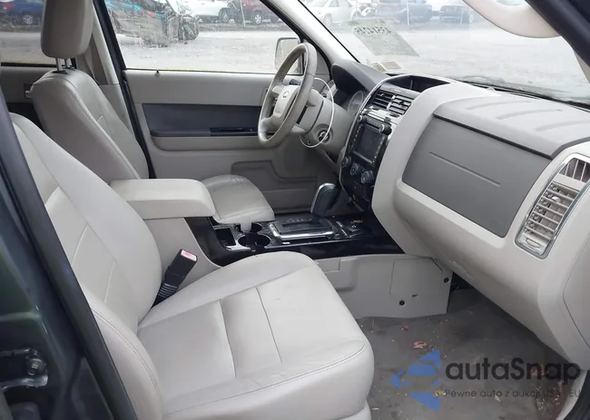 1FMCU49349KB93739: 43514245