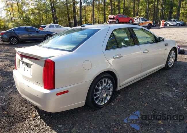 1G6DK67V280142736: 43515638