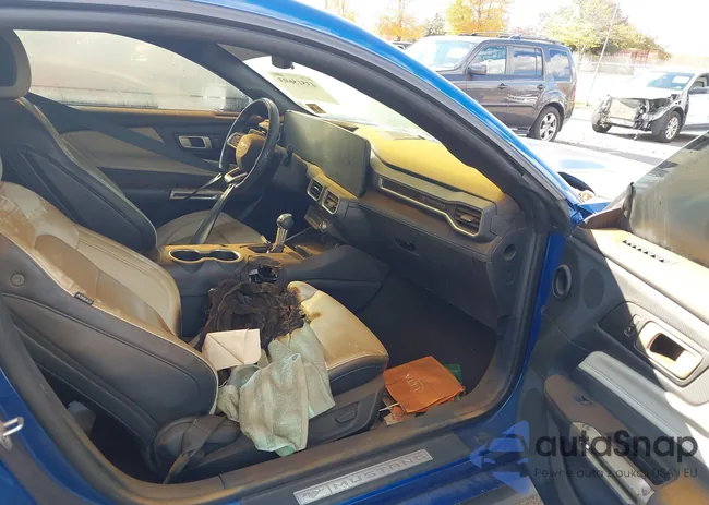 1FA6P8THXR5114535: 43515693