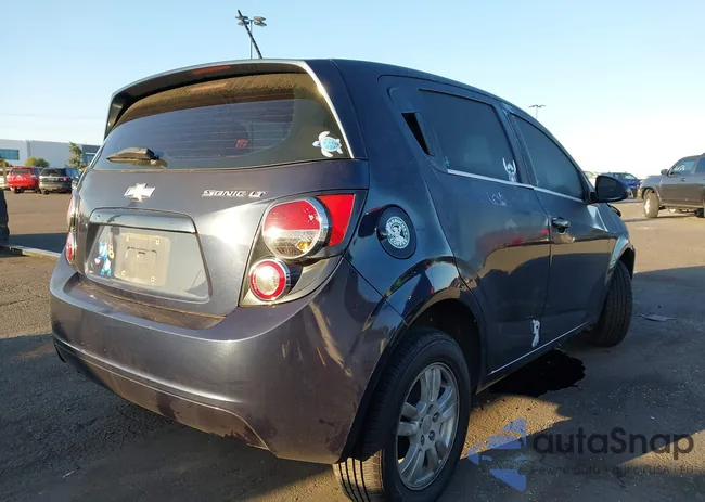 1G1JC6SH3G4112272: 43515985