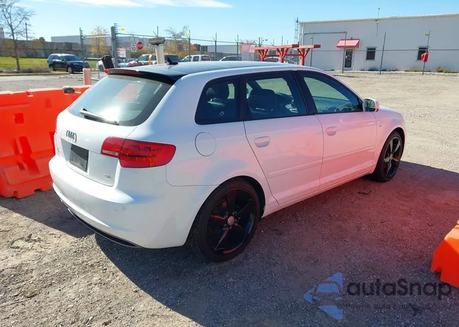 WAUKJAFM6BA009866: 43515185