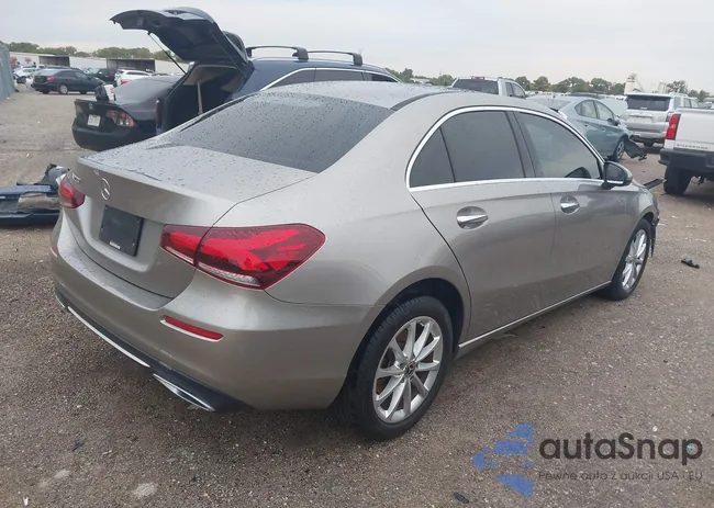 WDD3G4EBXKW035306: 43515413