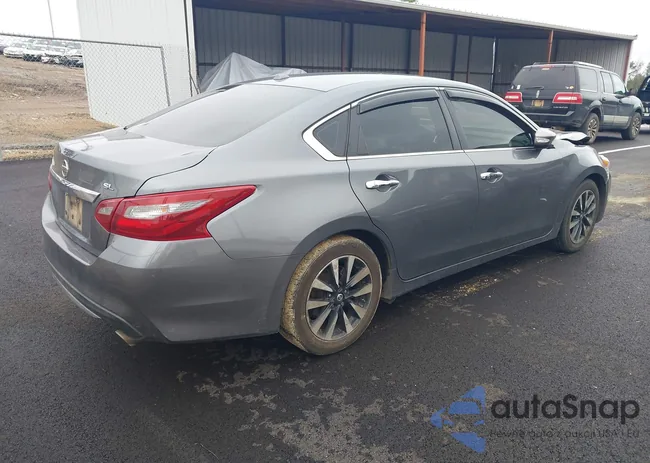 1N4AL3AP0JC228675: 43516569