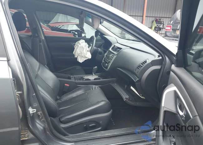 1N4AL3AP0JC228675: 43516569