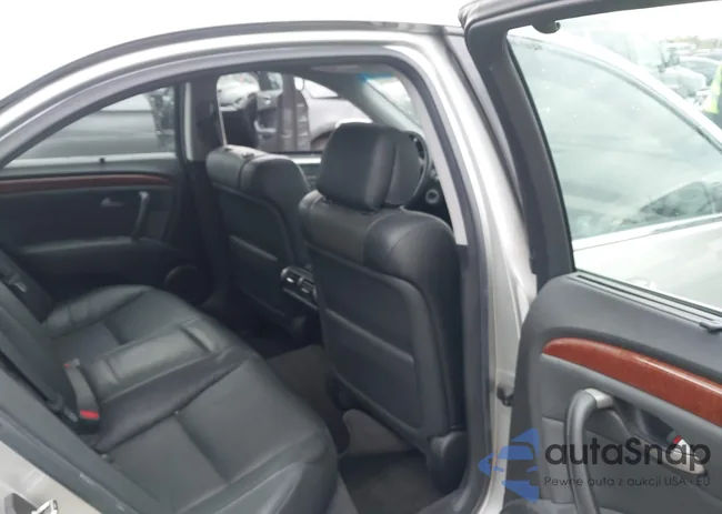 JH4KB16565C008121: 43516624