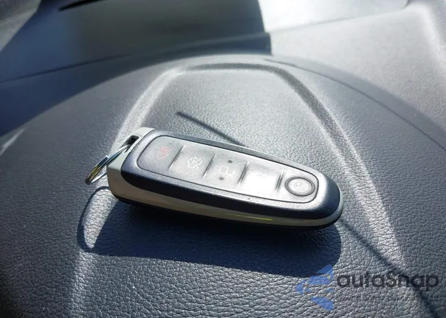 1FADP5CU2GL106019: 43516670