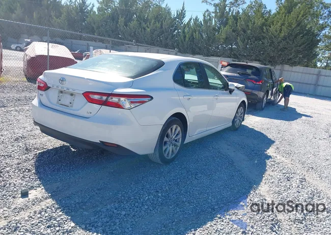 4T1B11HK3JU565124: 43516871