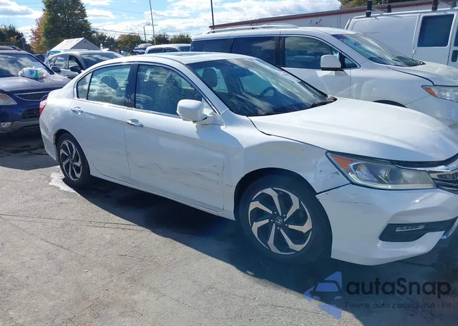 1HGCR3F83HA014273: 43516874